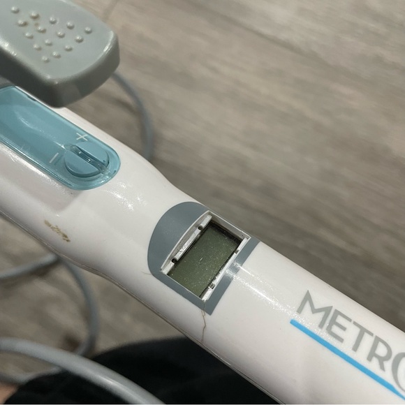 Curler about 1 inch - Picture 5 of 8